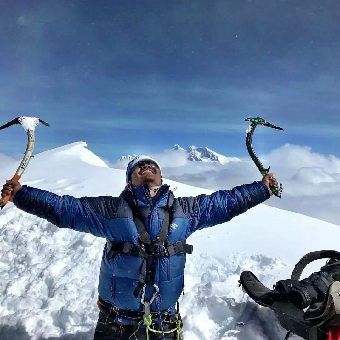尼泊爾正式禁止個人登山者登山 包括其境內(nèi)的珠峰