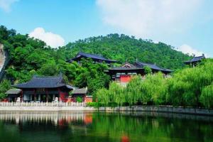 ����Բ��԰