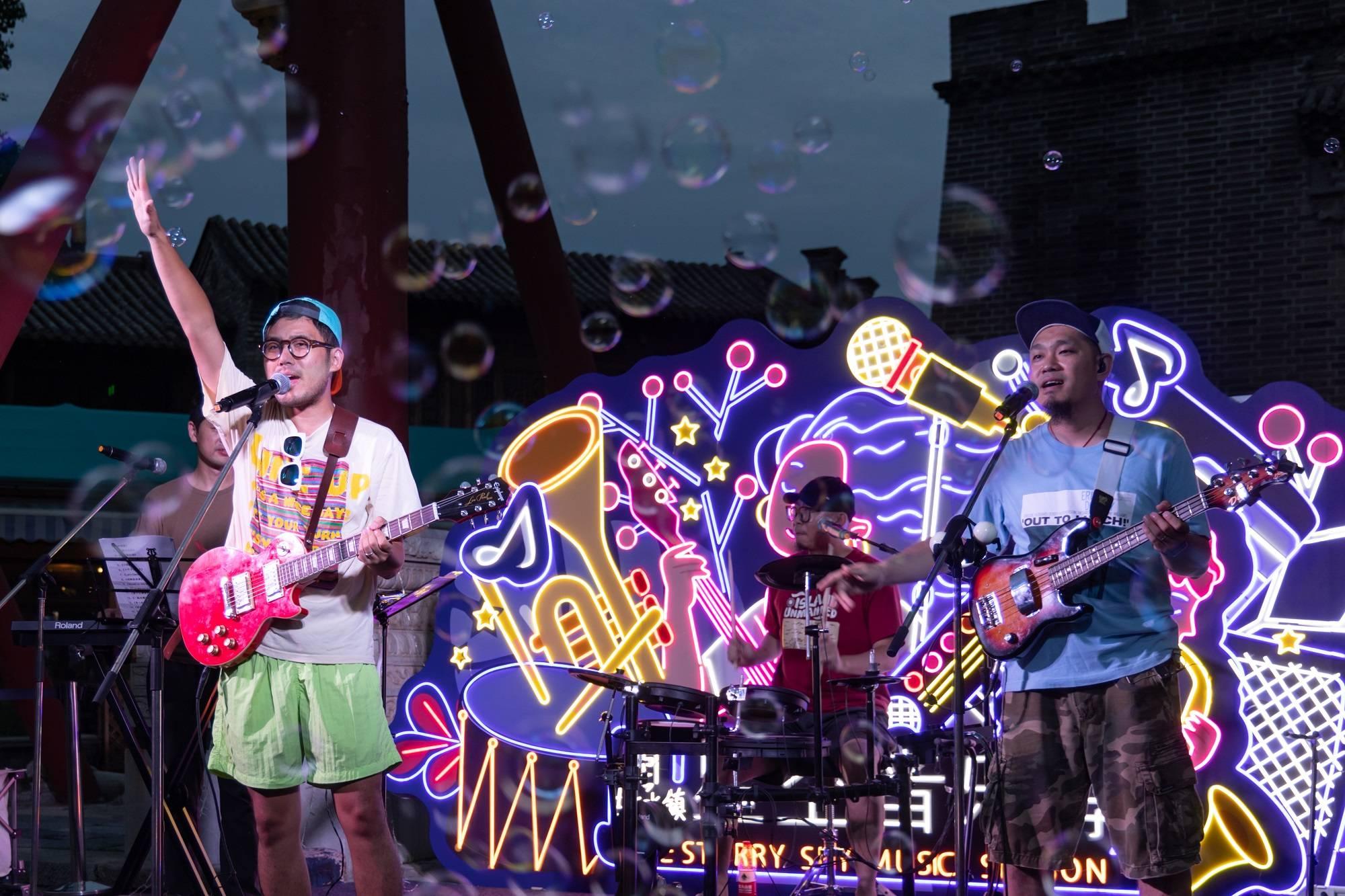 北京-古北水镇星空音乐季：以音乐为媒，七大主题演绎为文化水镇注入多彩活力