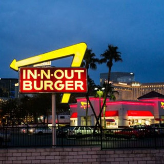 In-N-Out Burger꣩