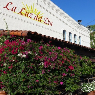 La Luz Del Dia Restaurant