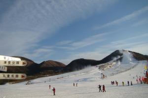 冬季滑雪特色专题-冬天去哪儿旅游